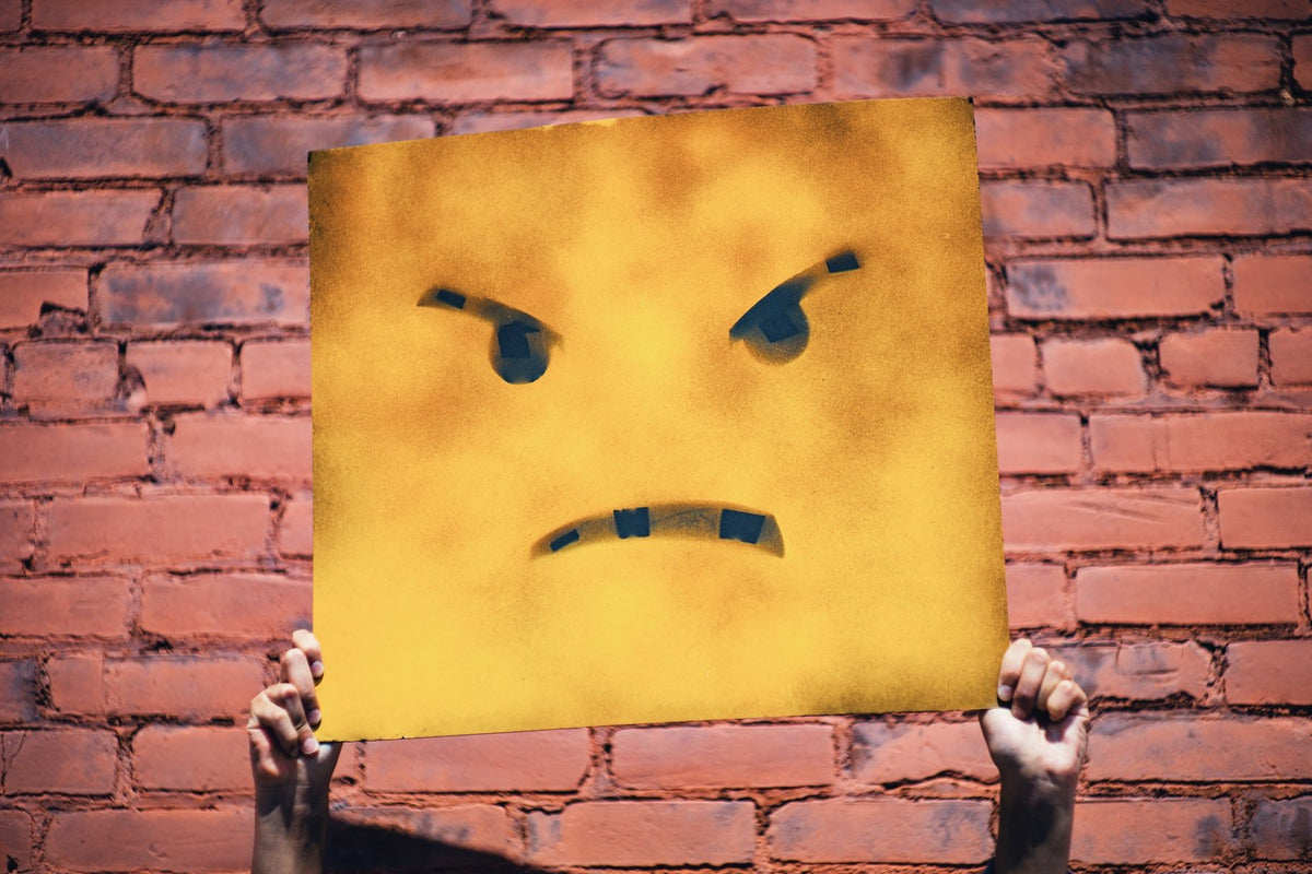 How to Manage Aggressive Dementia Behaviours