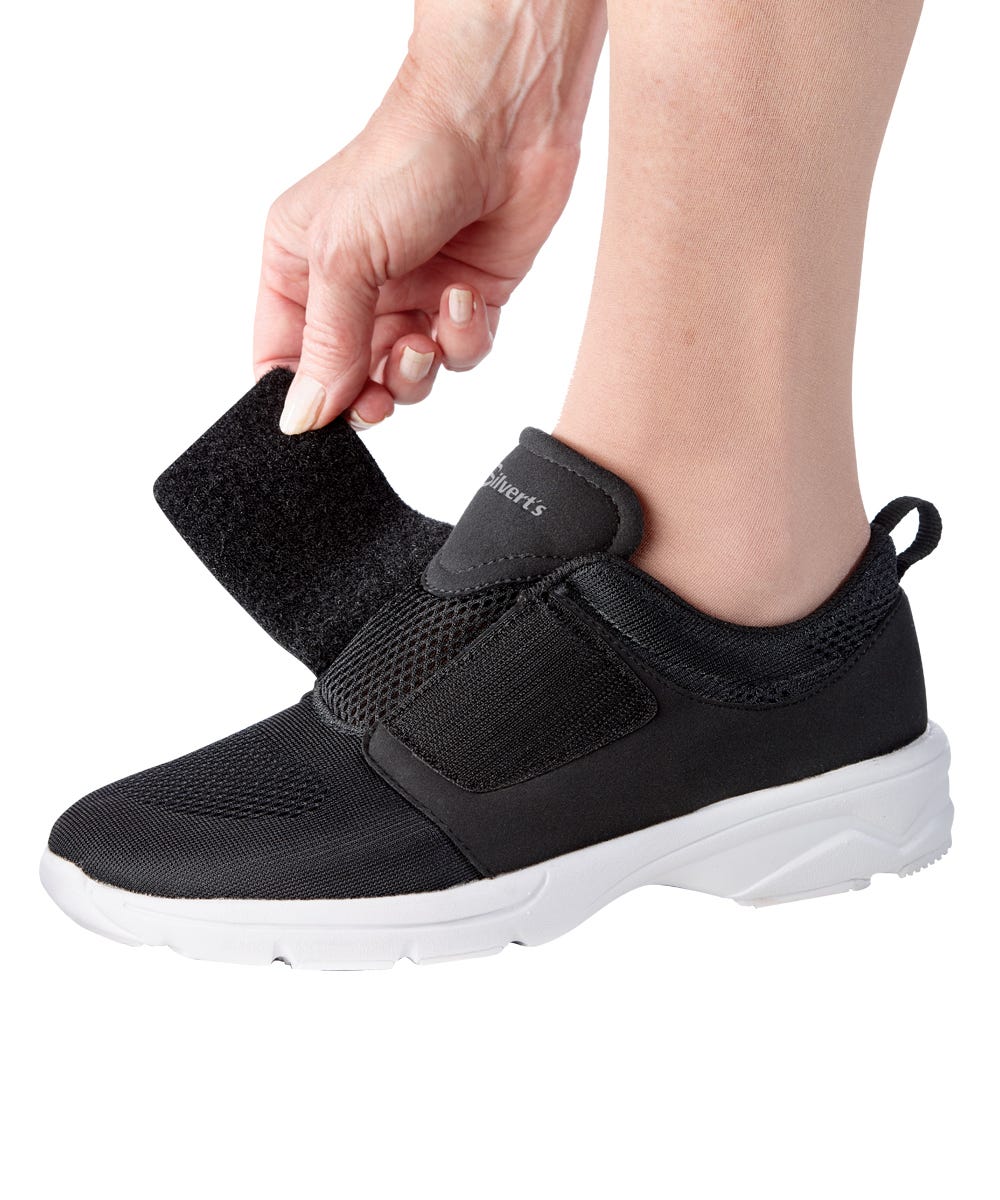 Women's Wide Lightweight Walking Shoes - Silverts 11