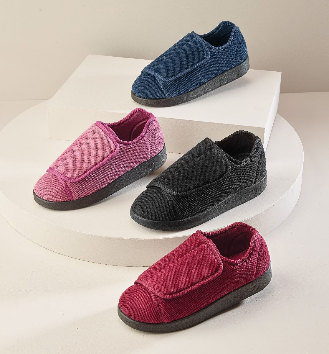 Women’s Slippers with Easy Closures – Adjustable Fit (Regular to Extra Wide) - Silverts 39