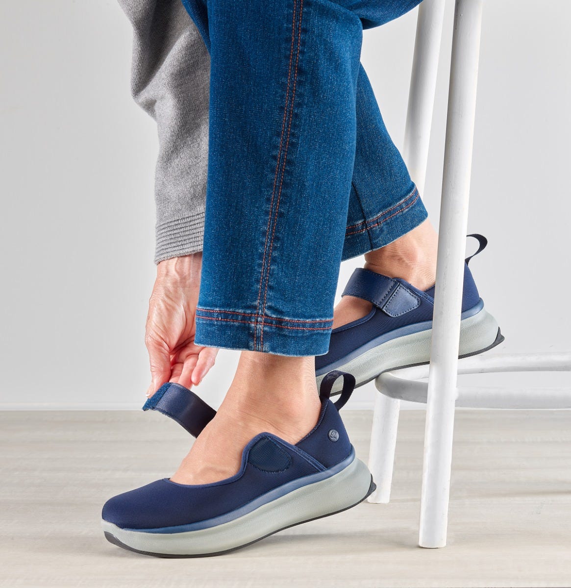 Women’s Easy-On Mary Jane Shoes – Adjustable Fit (Regular to Extra Wide) - Silverts 11