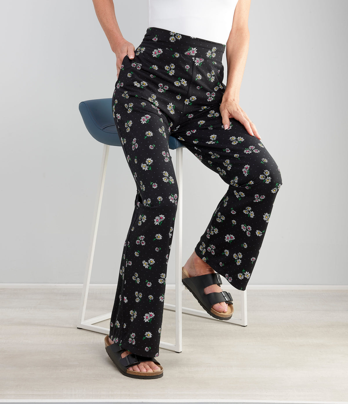 Women's Easy Grip Wide Leg Pull-On Pants - Silverts 13